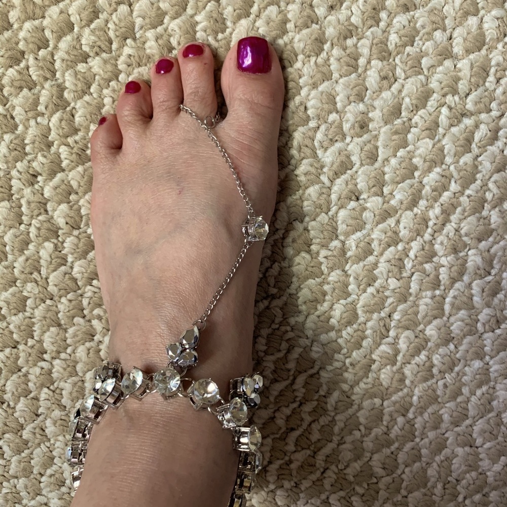 Rhinestone chain ankle